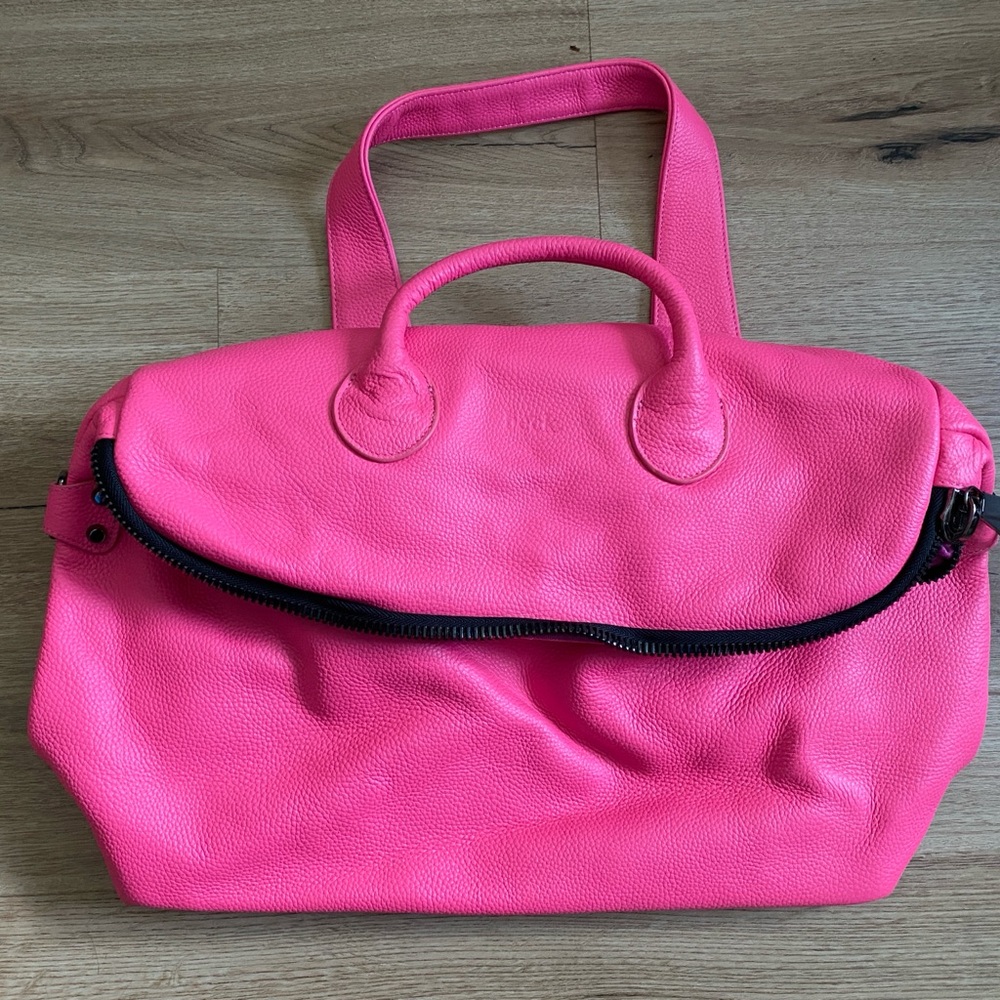 Vibrant Pink Leather Shoulder Bag OZZY - Beck Bag